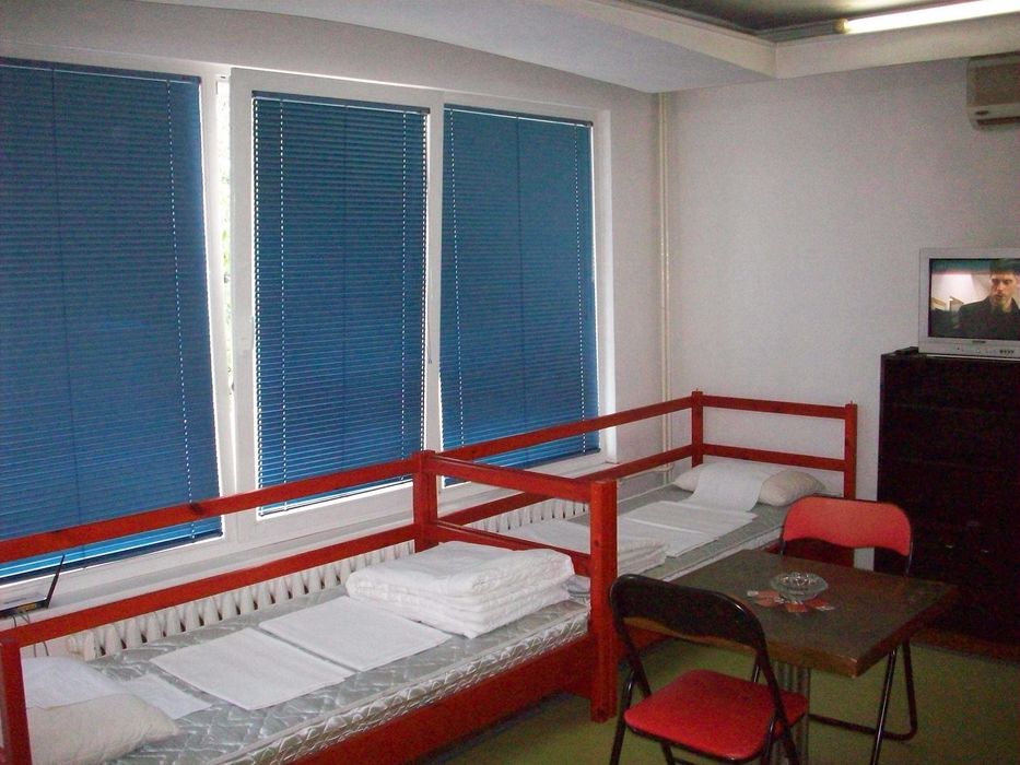 Стаи на СЕДМИЦа - от 175 лв на МЕСЕЦ - от 390 лв Стаи за един човек