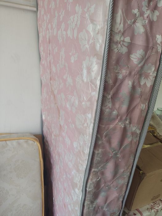 Кровать односпальная