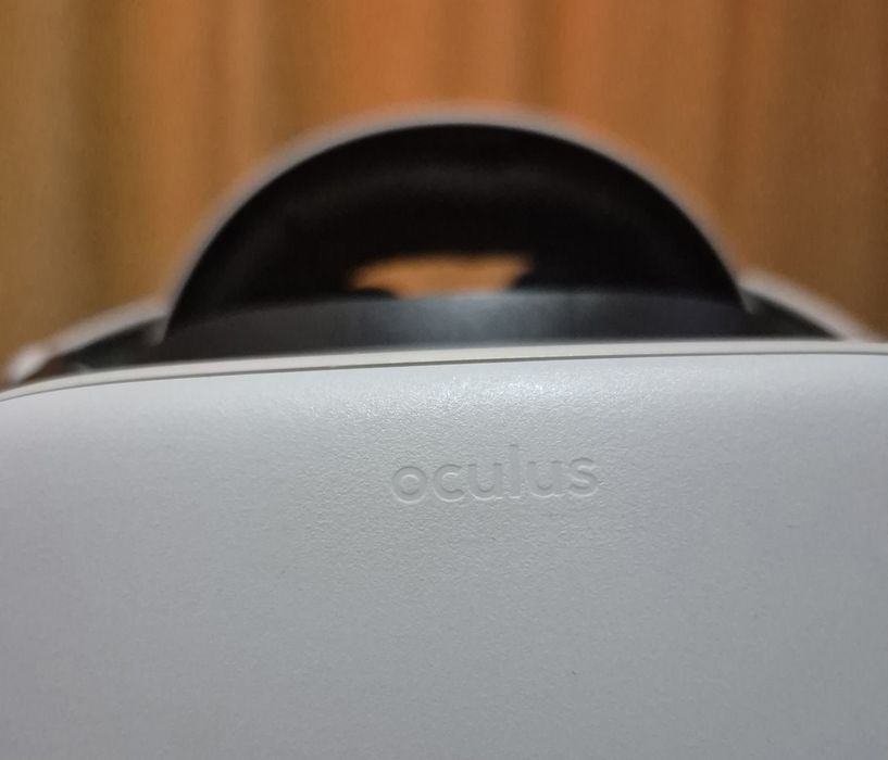 Oculus Quest 2 128GB, casca VR, 2 MANETE