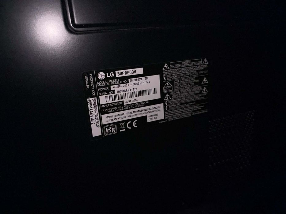LG телевизор 50инча