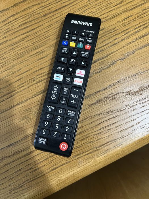 Smart tv Samsung Crystal UHD 55”
