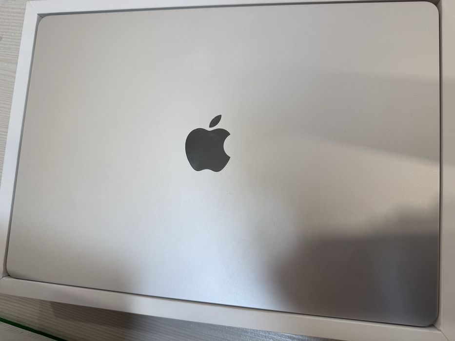 Макбук продается срочно