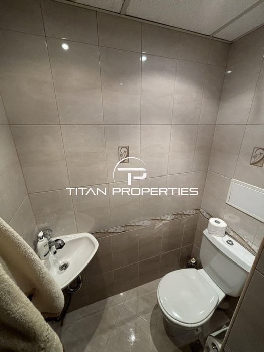 Продава се Четиристаен апартамент в Бургас, Център - 120 кв.м за 2667 €/кв.м - Снимка #11