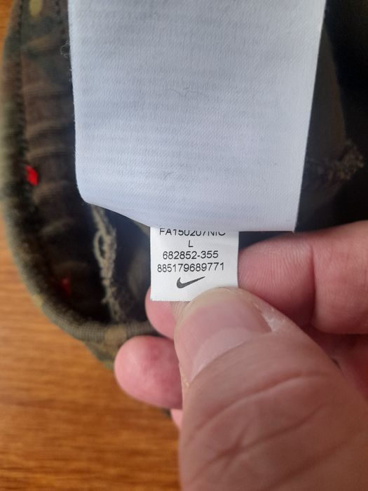 Nike tech мъжко долнище L размер.