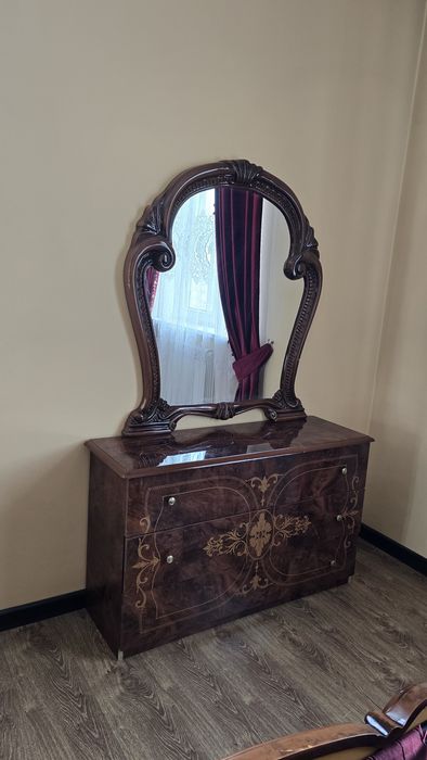 Продам спальный гарнитур в отличном качестве