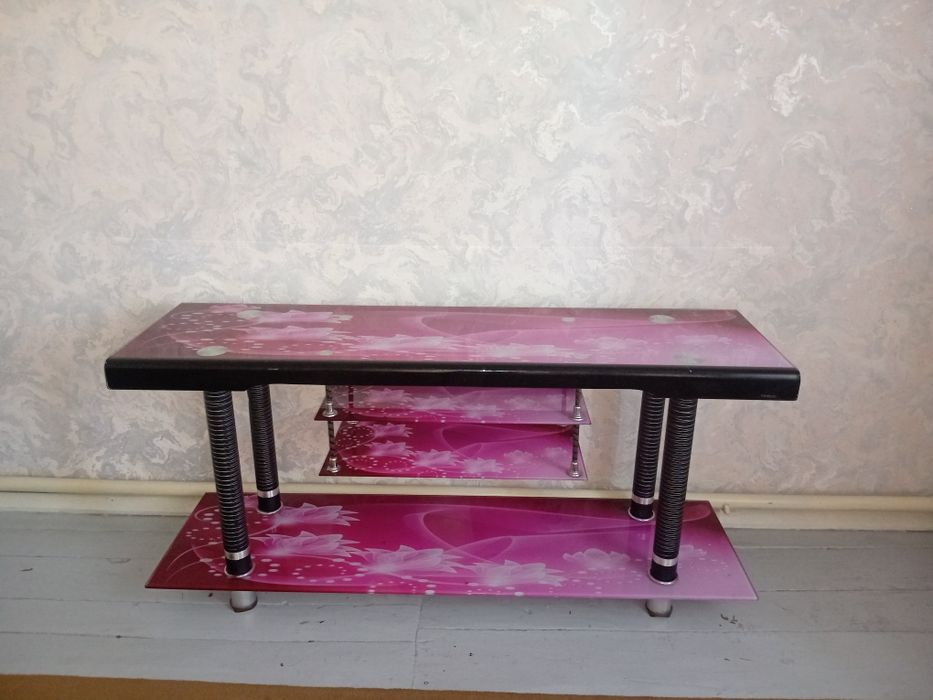 Стол для тиливизара