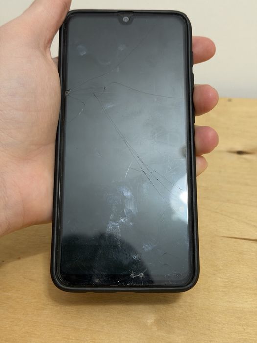 3 телефона продаю читать описание