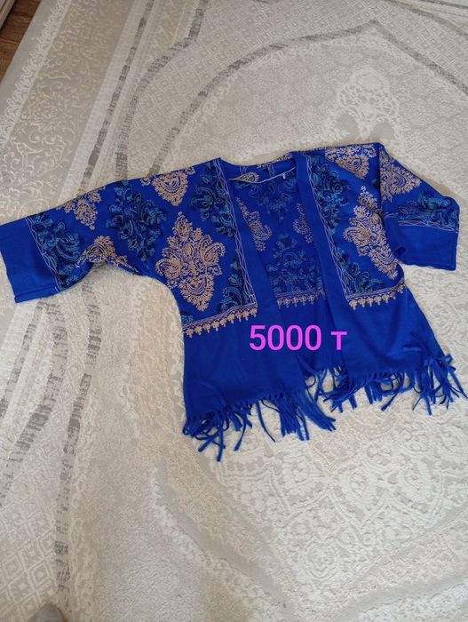 Продам топики , кофточки женские