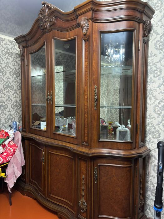 Стенка для гостиной и тримо коплект