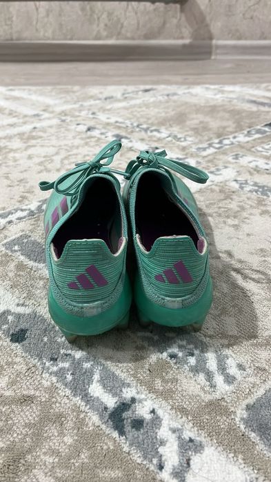 Продается спортивный бутцы