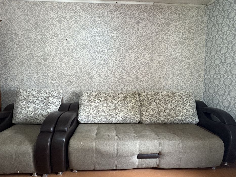 Диван и кресло для гостинной