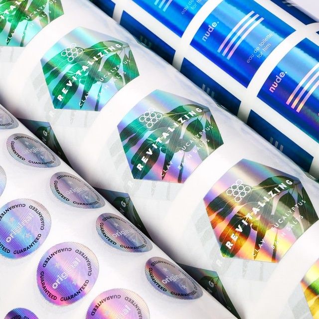 Этикетка самоклейка, Этикетки самоклейки, в рулонах.