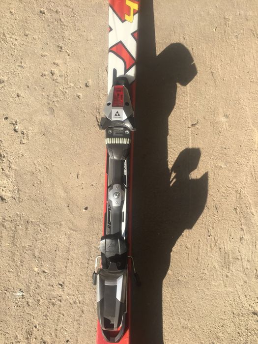 Продавам 1 ска Fischer 160 cm