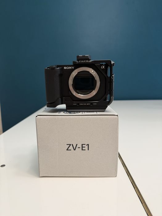 Sony ZV-E1 + полный обвес Tilta(cage/handle)