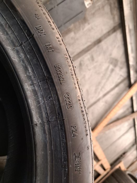 2 anvelope 275/35 R19 Pirelli