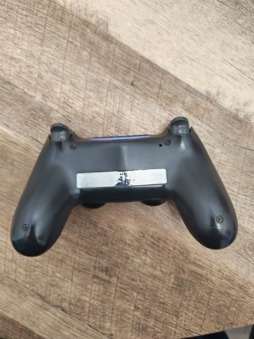 PS 4 pro 1 Tb + Minecraft ps4 edition