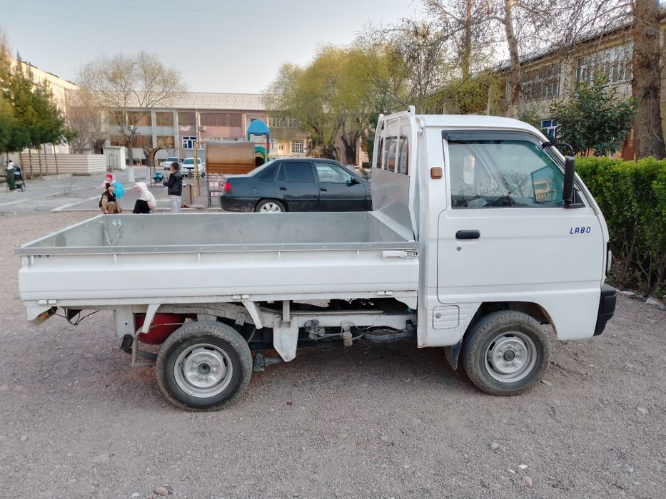 2009-Yil Labo sotiladi Varyant bor