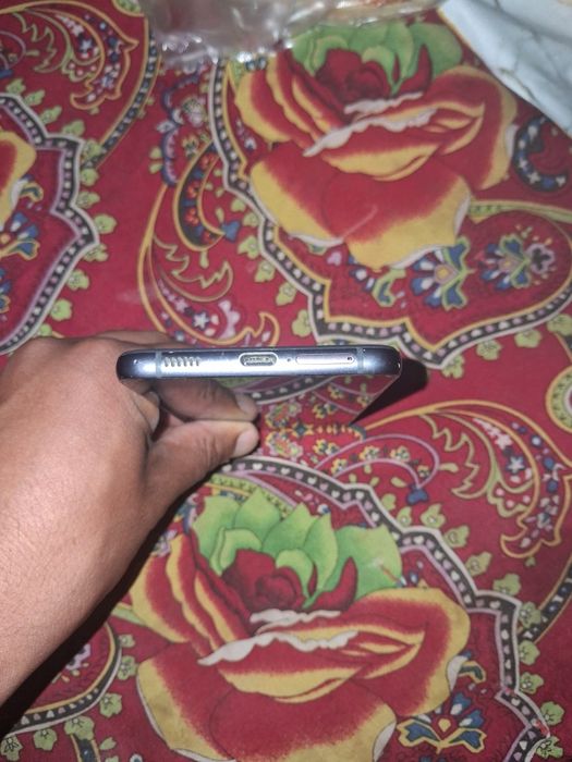 Samsungs21 FE сатылады