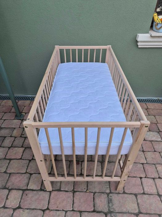 Set pătuț bebe lemn natur 120x60 + saltea + protecție NOU