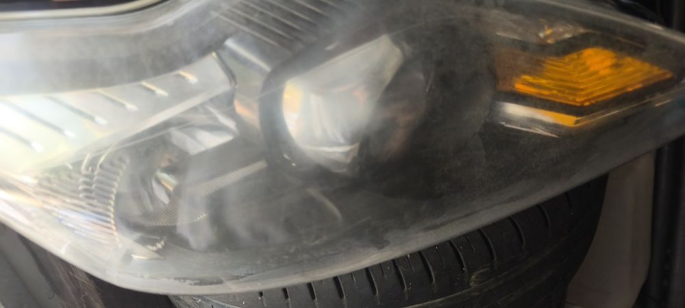 De vânzare faruri focus preț pe ambele