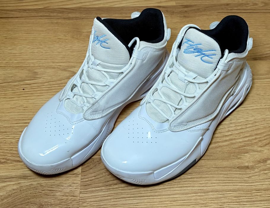 Обувки Jordan Max Aura 4