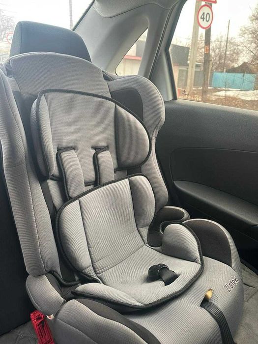 Продам детское автокресло