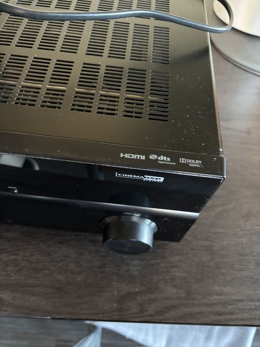 Amplificator yamaha HTR-2064 pentru piese