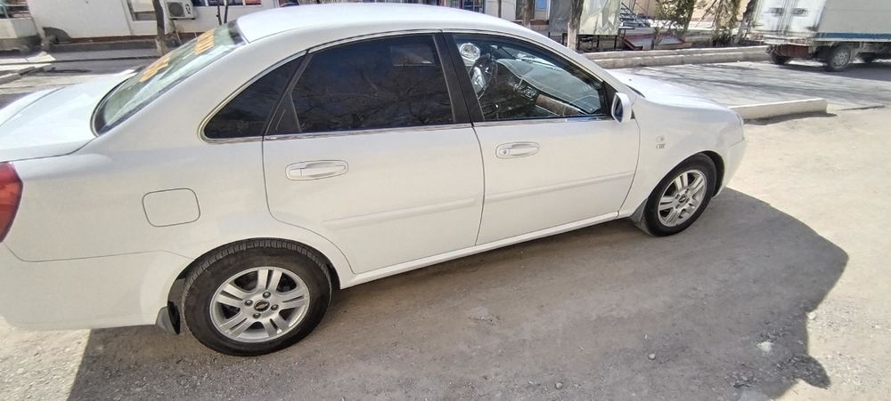 Tesla Manitot Hers 4 ta kalomlari qo'yilgan charmhoo 4 ta yangi balon