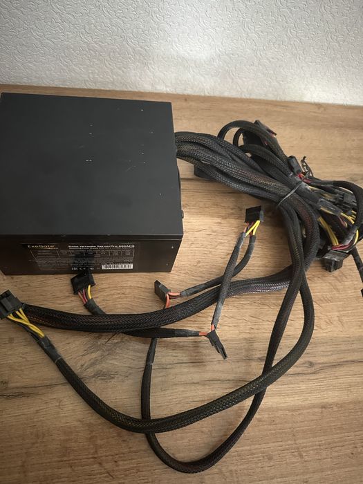 Продам блок питания ServerPro 600Ads