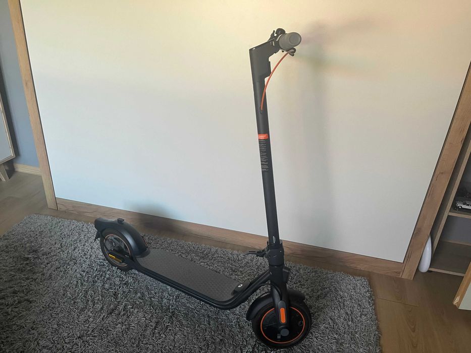 Segway - Ninebot Kickscooter F40E