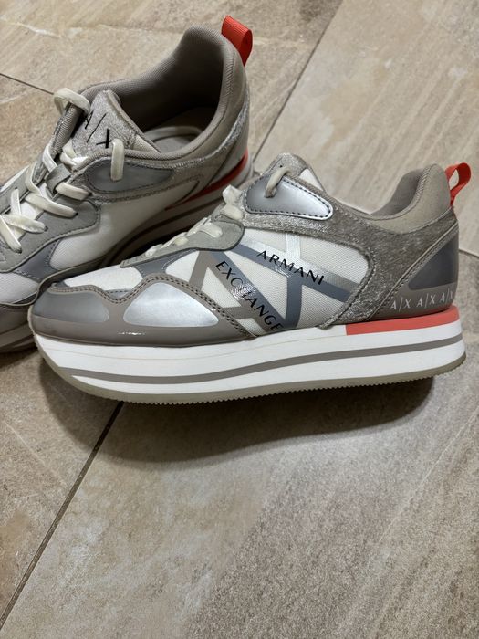 Маратонки ARMANI EXCHANGE 37 номер