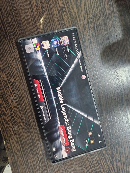 продам полностью игровой телефон Red Magic 10 Air