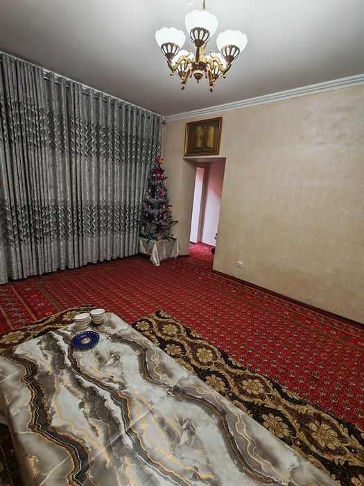 Ховли сотилади эски шахарда