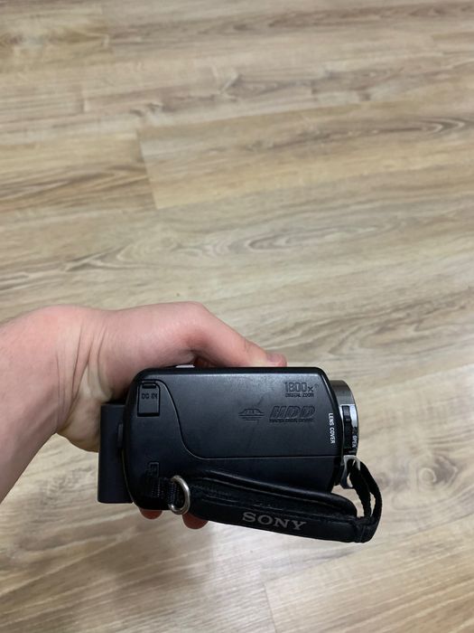 Камера Sony DCR-SR21