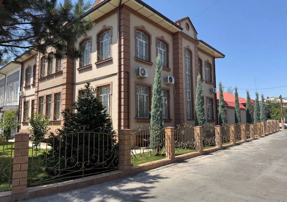 Продается дом в махалле Думбарабад