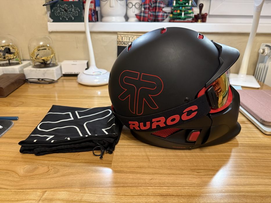 Casca Ski Ruroc RG1-DX Black Inferno