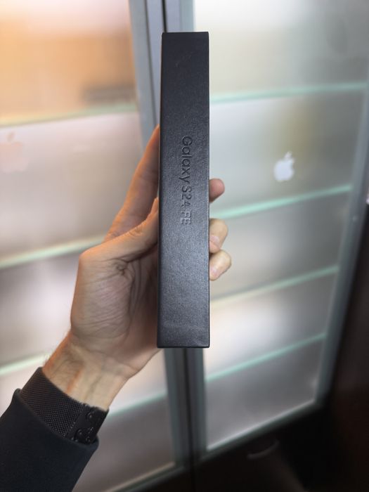 Vand Samsung S24 Fe Nou(Sigilat)