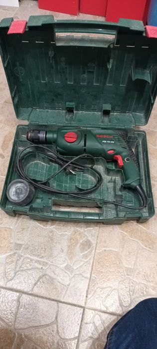 Ударна  бормашина  BOSCH   700 w.