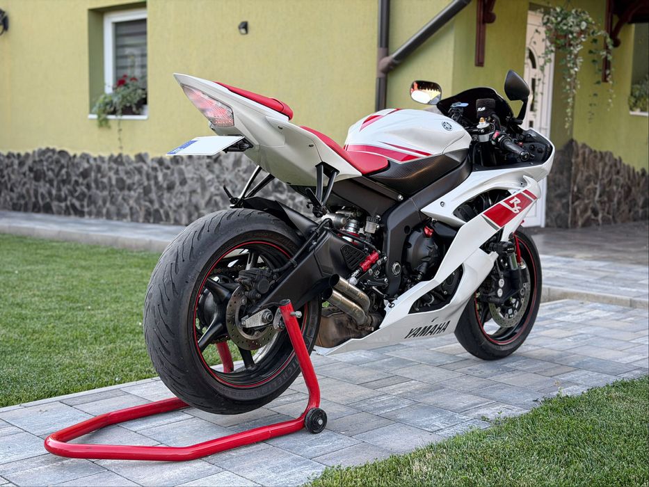 Yamaha R6 RJ 15