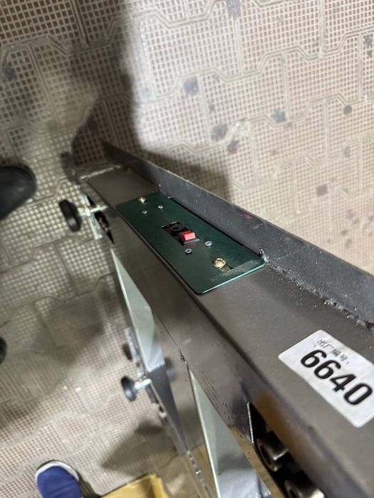 Весы размером 60х80см 1тонна