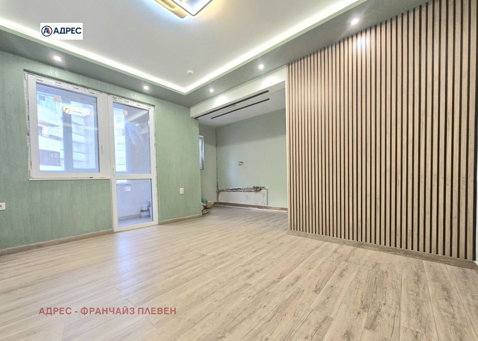 Продава се Многостаен апартамент в Плевен, Идеален център - 125 кв.м за 1928 €/кв.м - Снимка #3