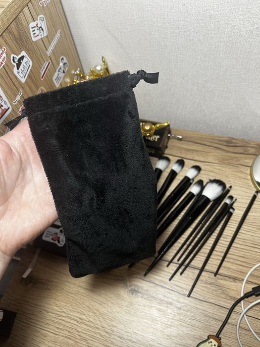 Набор кисточек для макияжа