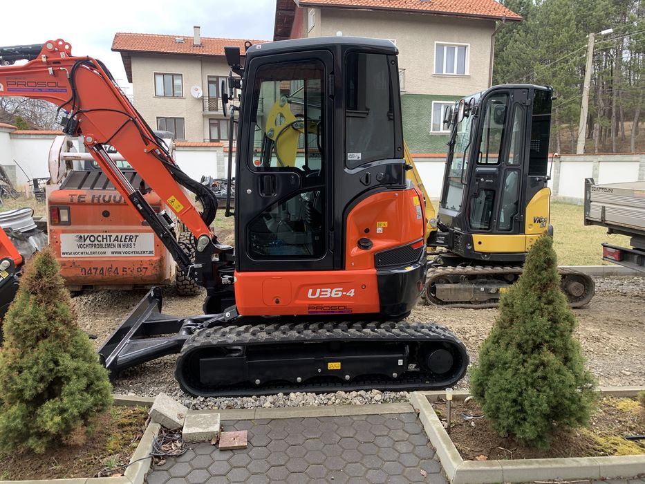 Услуги с Мини Багер Бобкат Тристранен Самосвал