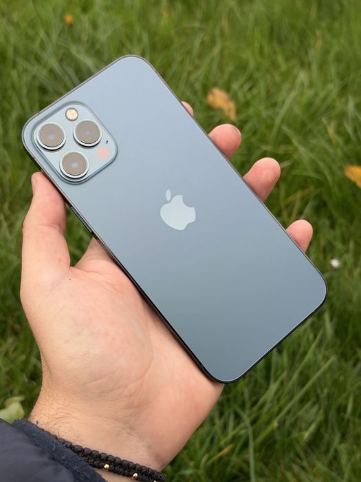 iPhone 12 Pro Max Bkue / 100% Procentaj Baterie