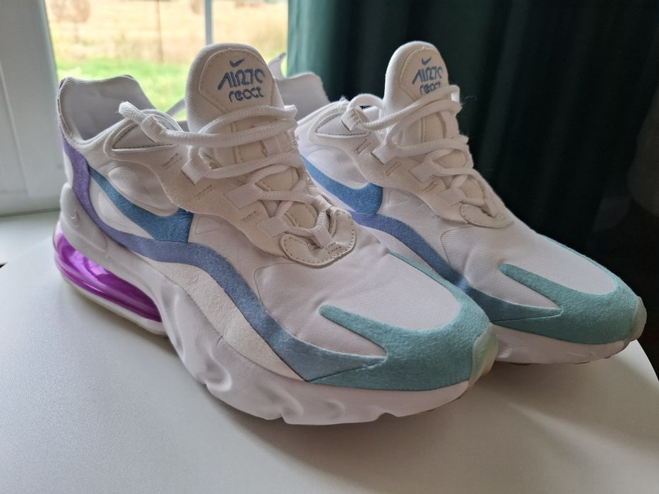 NIKE Women's Air Max React 270 White/Light Blue-Aurora Green