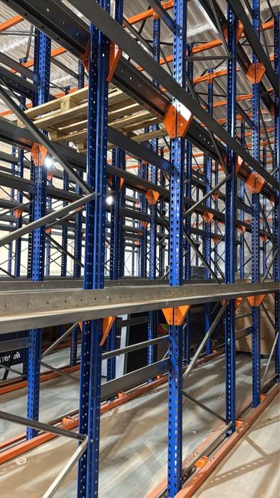 Продам глубинные стеллажи