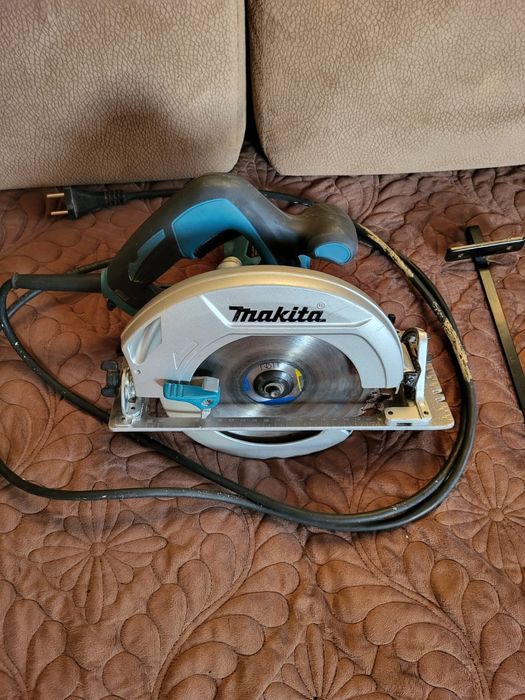 Распродаю инструменты для ремонта