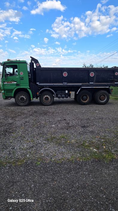 Mercedes Actros 3246