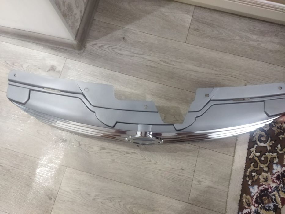 Продам решётку радиатора