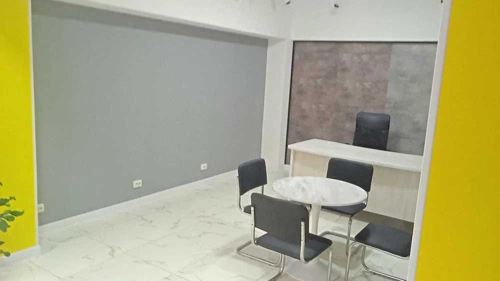 Продается коммерческое помещение на Ц-7 (ЦУМ, книжные ряды)